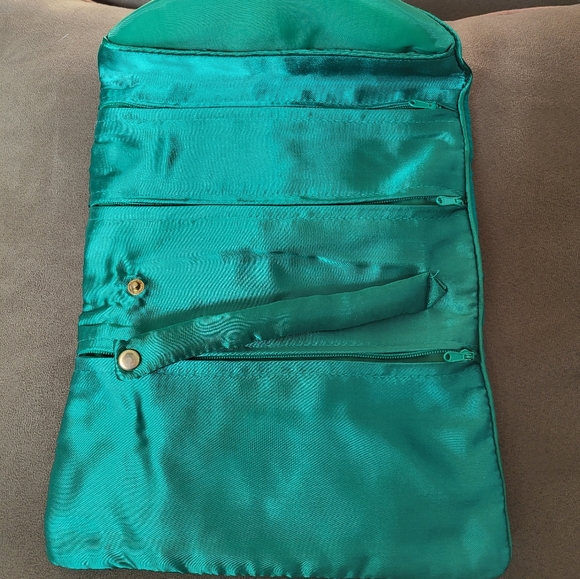 Jewelry travel case - Picture 3 of 5